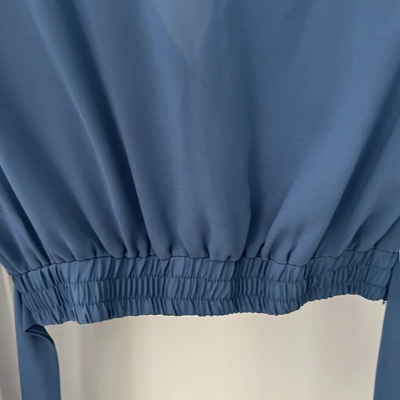 crop top blouse Tie waist. Size S. - Picture 7 of 11